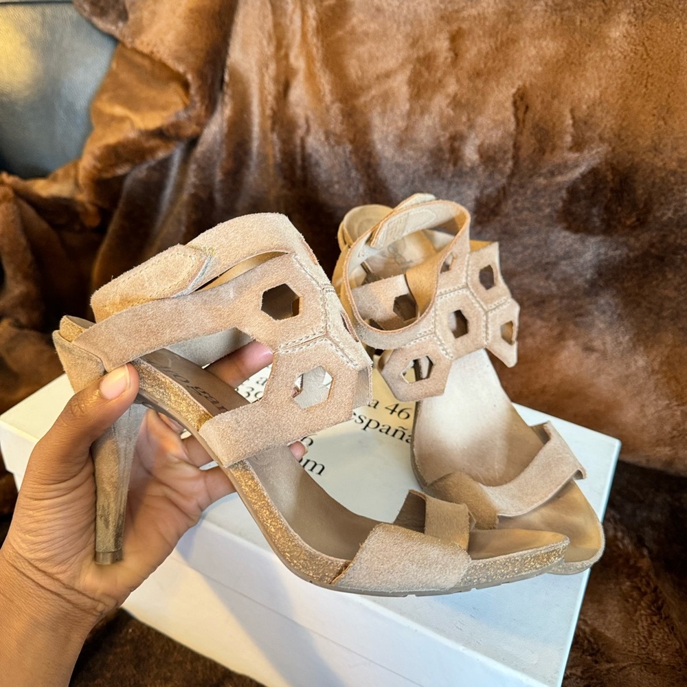 Tan suede, Pedro Garcia heel with hexagon cut out detail.